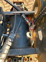 Powertilt Schnellwechsler CW 30 CAT CW30 Verachtert Kettenbagger Powertilt Schnellwechsler CW 30 CAT CW30 Verachtert Kettenbagger